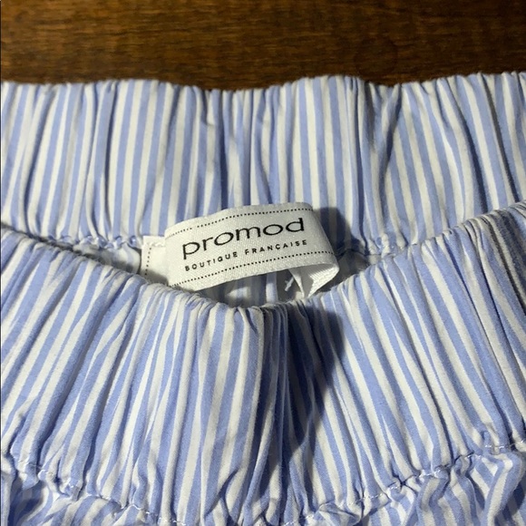 Off the shoulder top - Picture 2 of 2